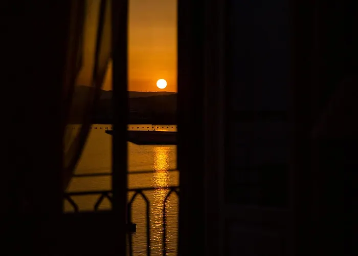 Dimora Di Ulisse Sea View Holiday Apartment
